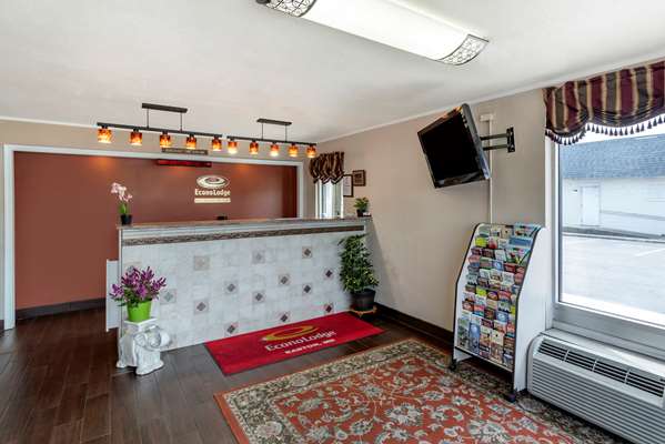  - Econo Lodge Intown Easton