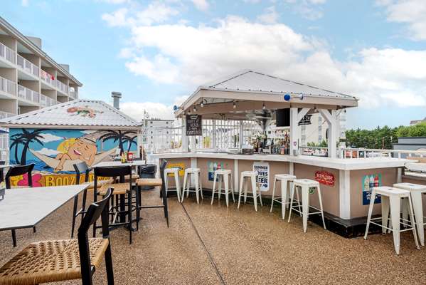 Bar - Quality Inn & Suites Oceanblock Ocean City