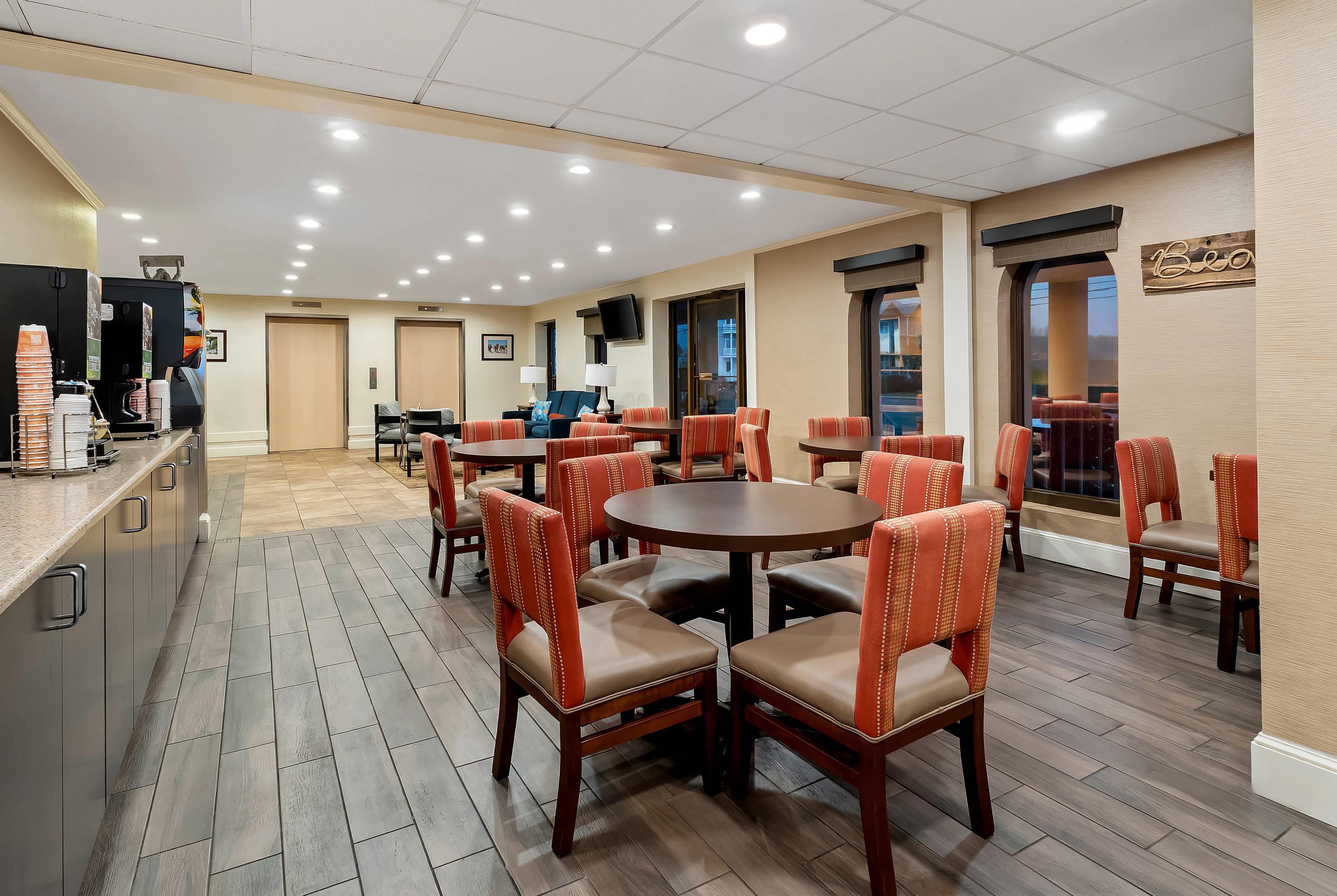 Breakfast area | Quality Inn & Suites Ocean City Fenwick