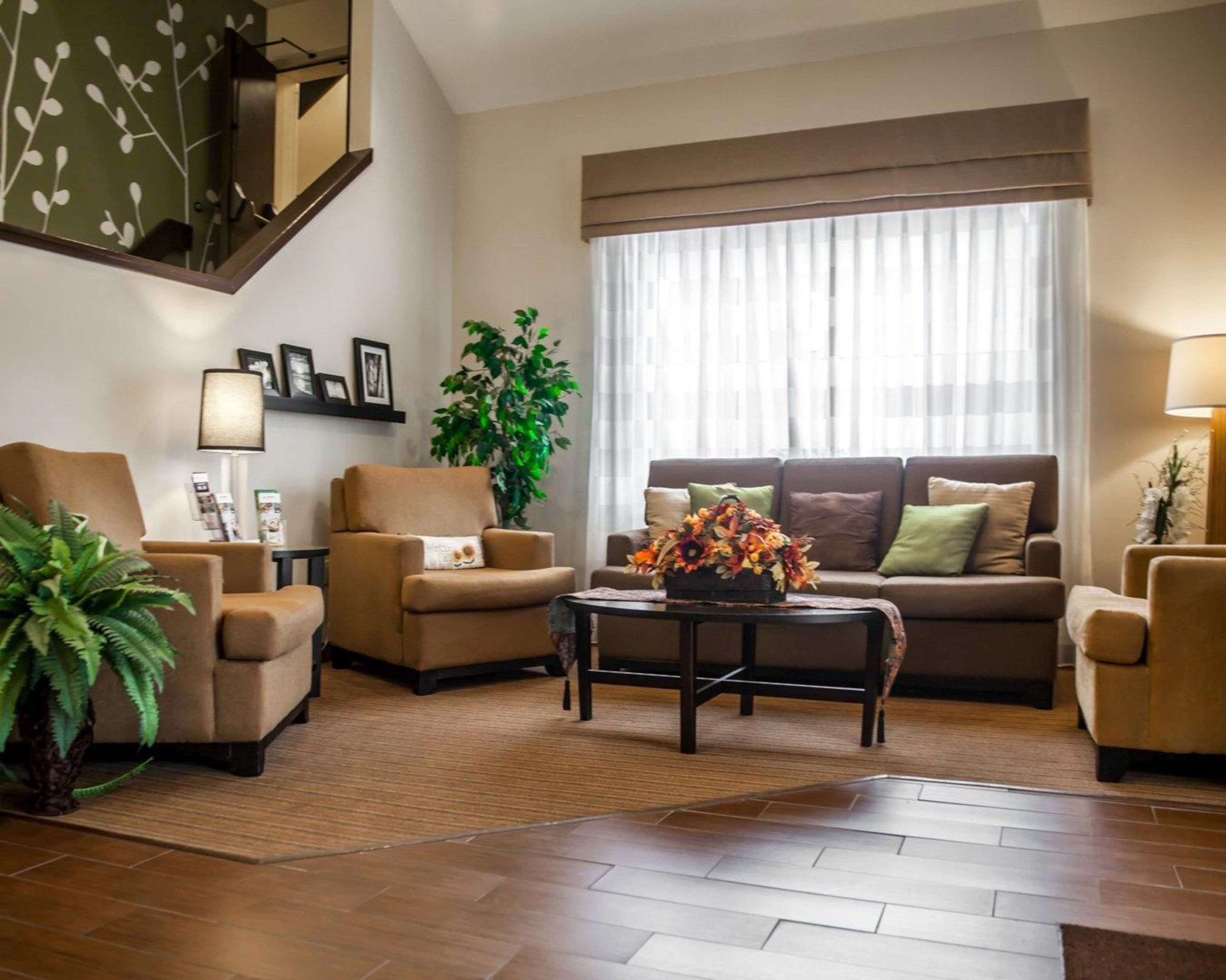 Spacious lobby | Sleep Inn & Suites