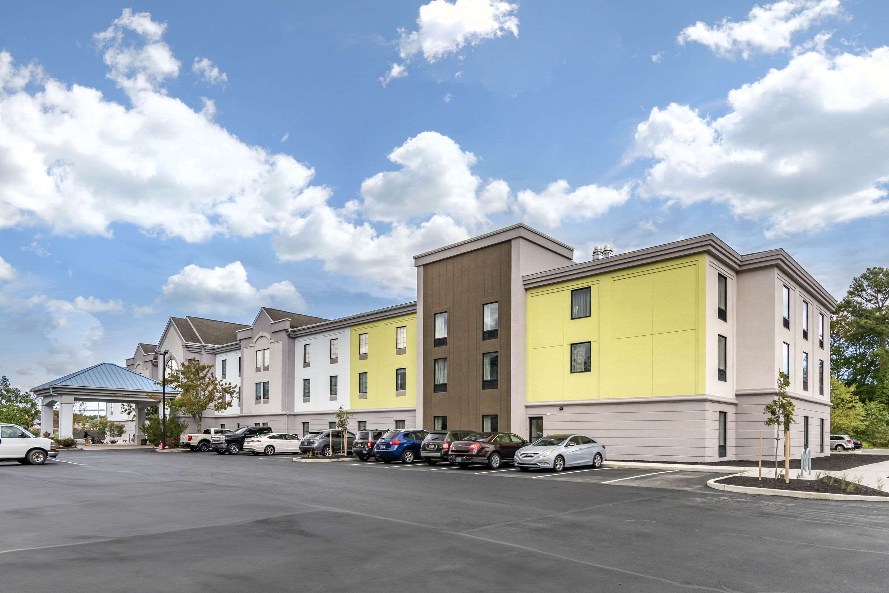 Hotel exterior | Comfort Suites Ocean City West