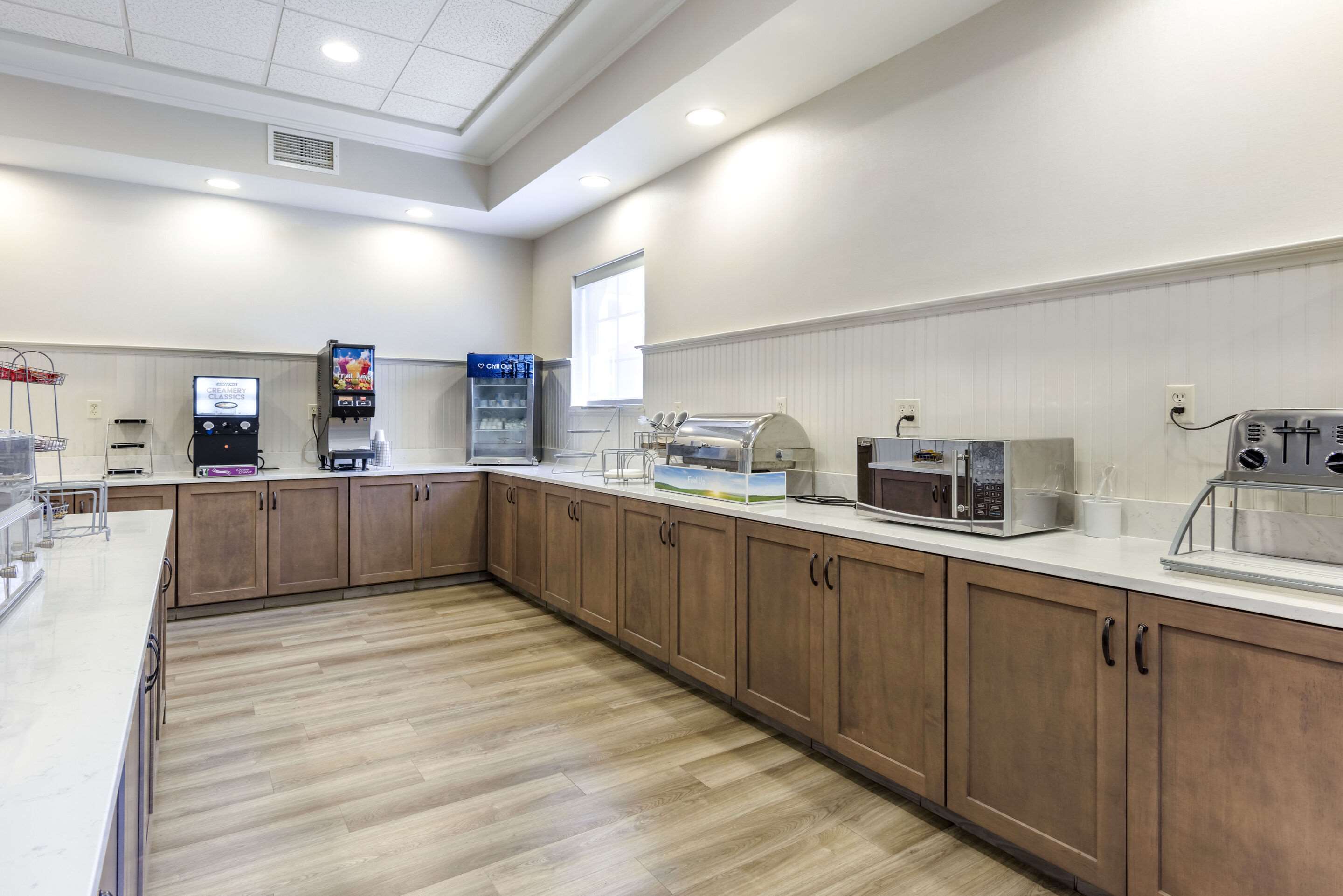 Breakfast counter | Comfort Suites Ocean City West