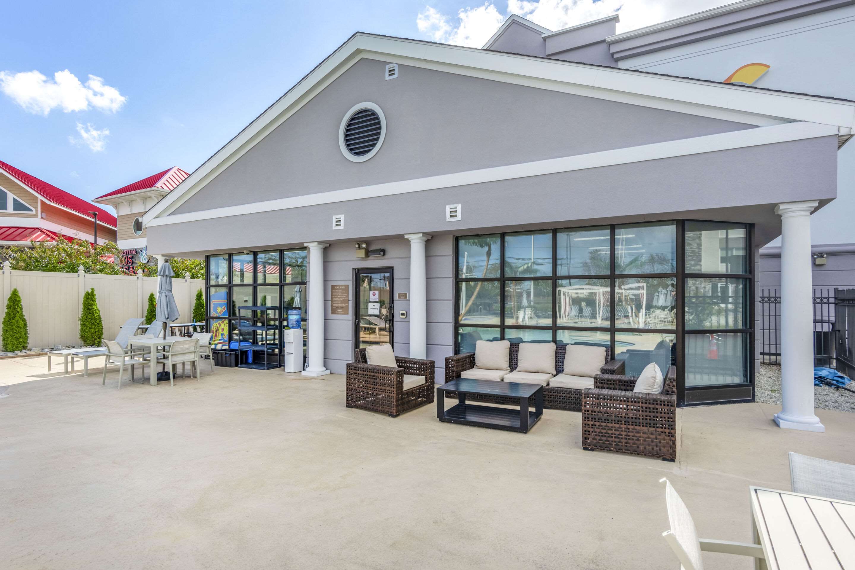 Relax by the pool | Comfort Suites Ocean City West