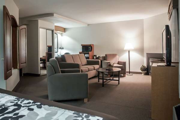 Suite - Sleep Inn & Suites Emmitsburg