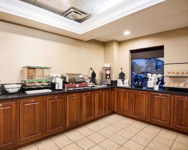 Amenities - Comfort Inn & Suites LaVale
