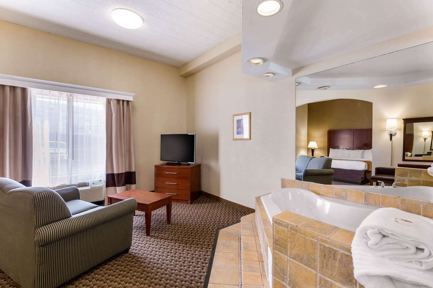 Comfort Suites Gateway Elkridge, MD See Discounts