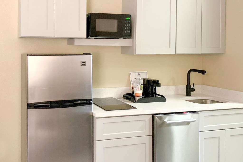 COMFORT SUITES COLUMBIA GATEWAY-guestroom-Guest Room,On-Site.jpg