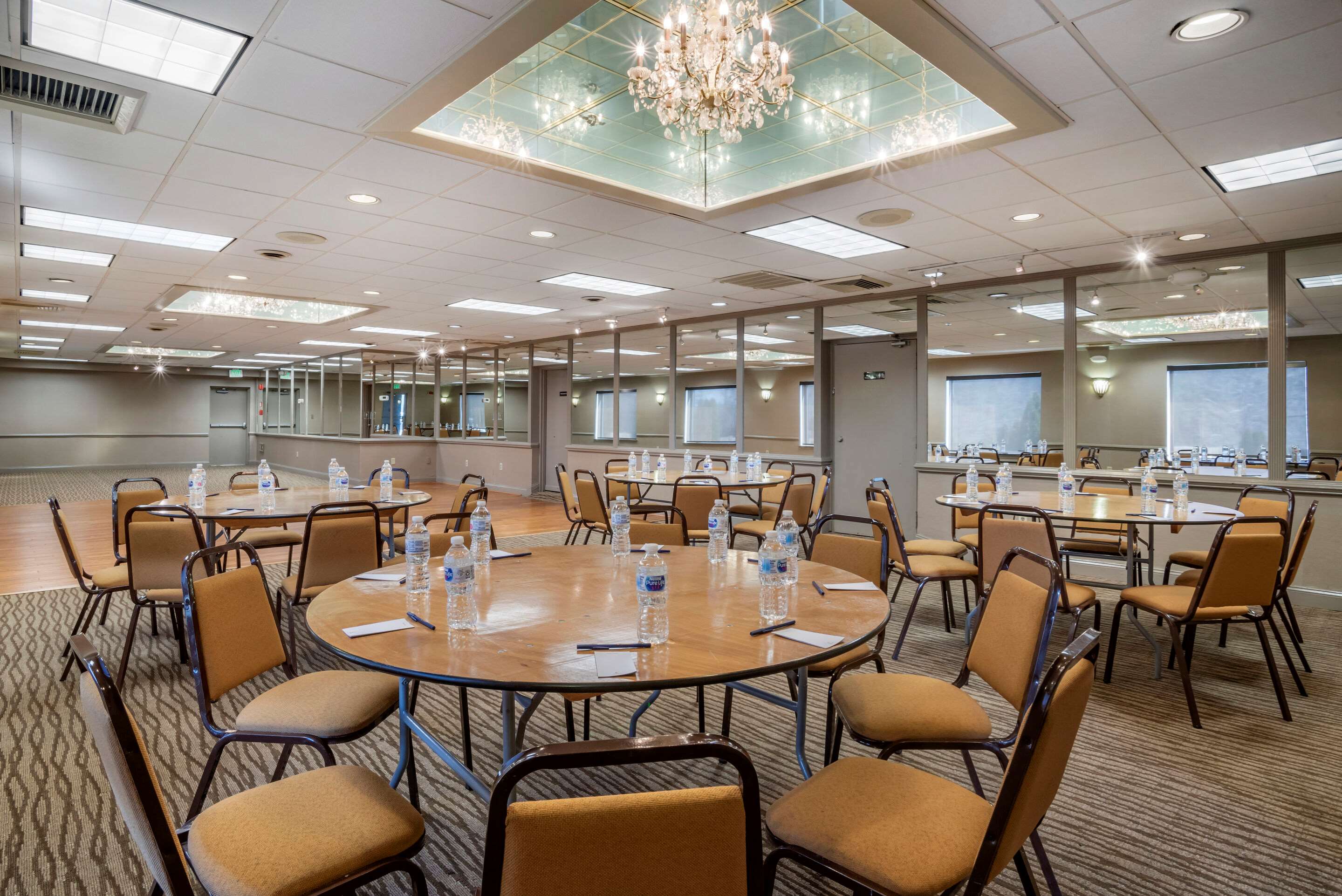Breakfast area | Comfort Inn Towson