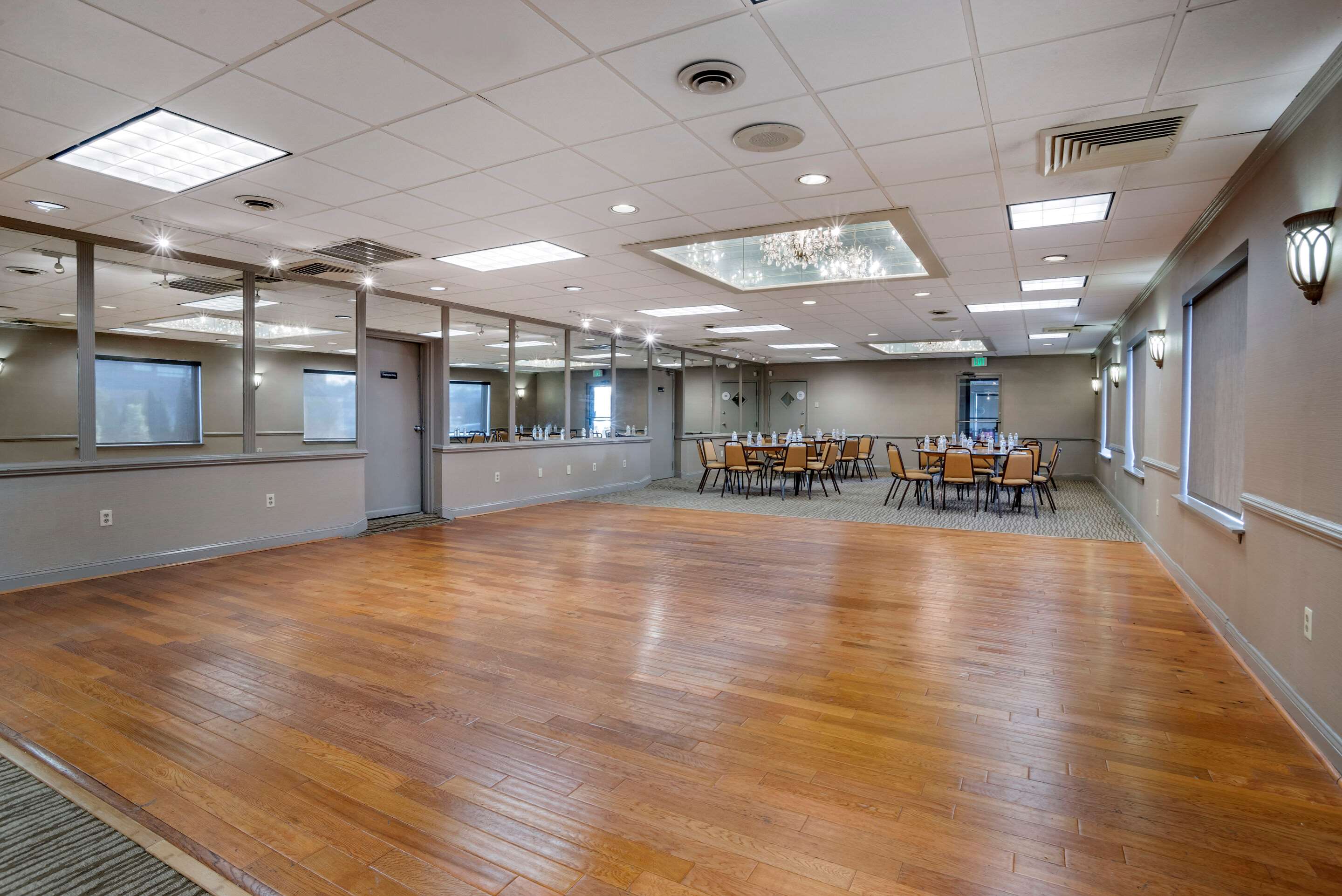 Breakfast area | Comfort Inn Towson