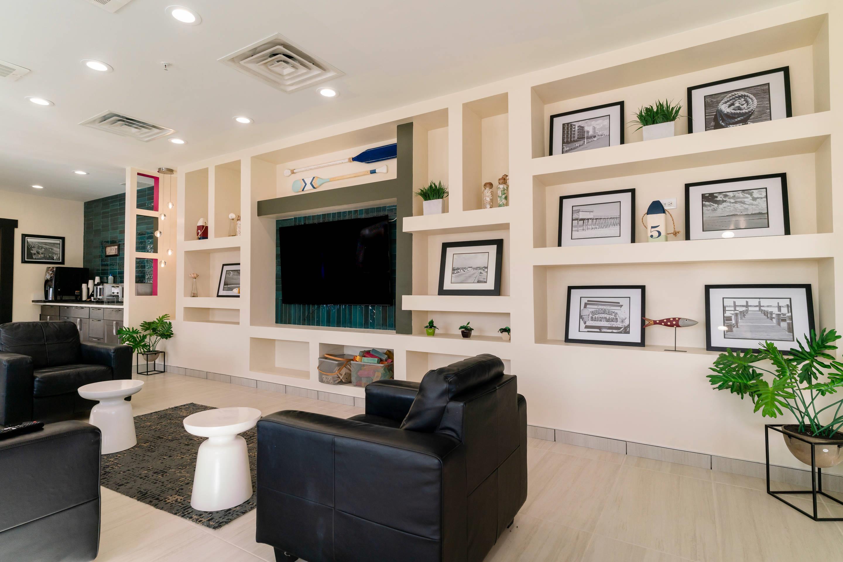 Lounge | Gateway Hotel & Suites Ocean City, an Ascend Collection Hotel