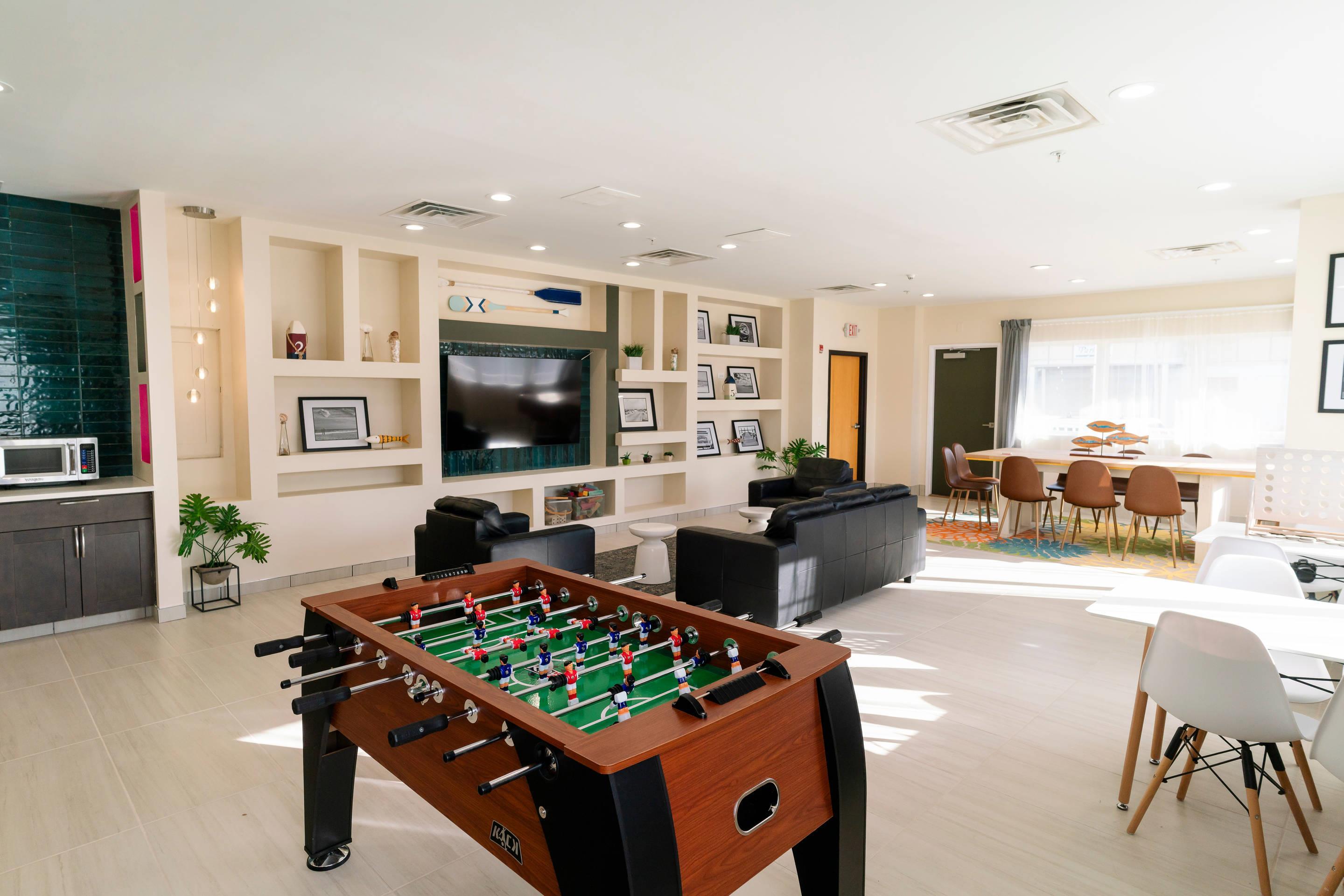 Lounge | Gateway Hotel & Suites Ocean City, an Ascend Collection Hotel