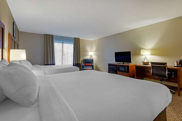  - Comfort Suites & Suites Cambridge