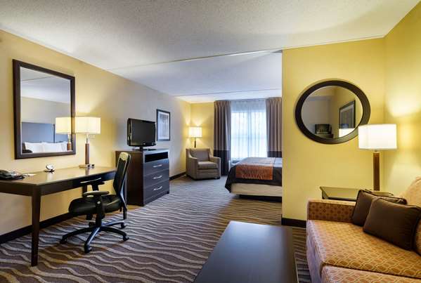  - Comfort Inn & Suites Lexington Park