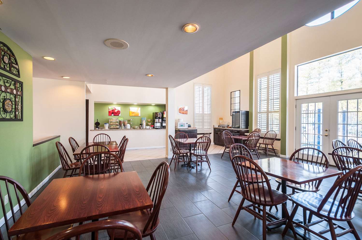 Quality Suites Hunt Valley, MD See Discounts