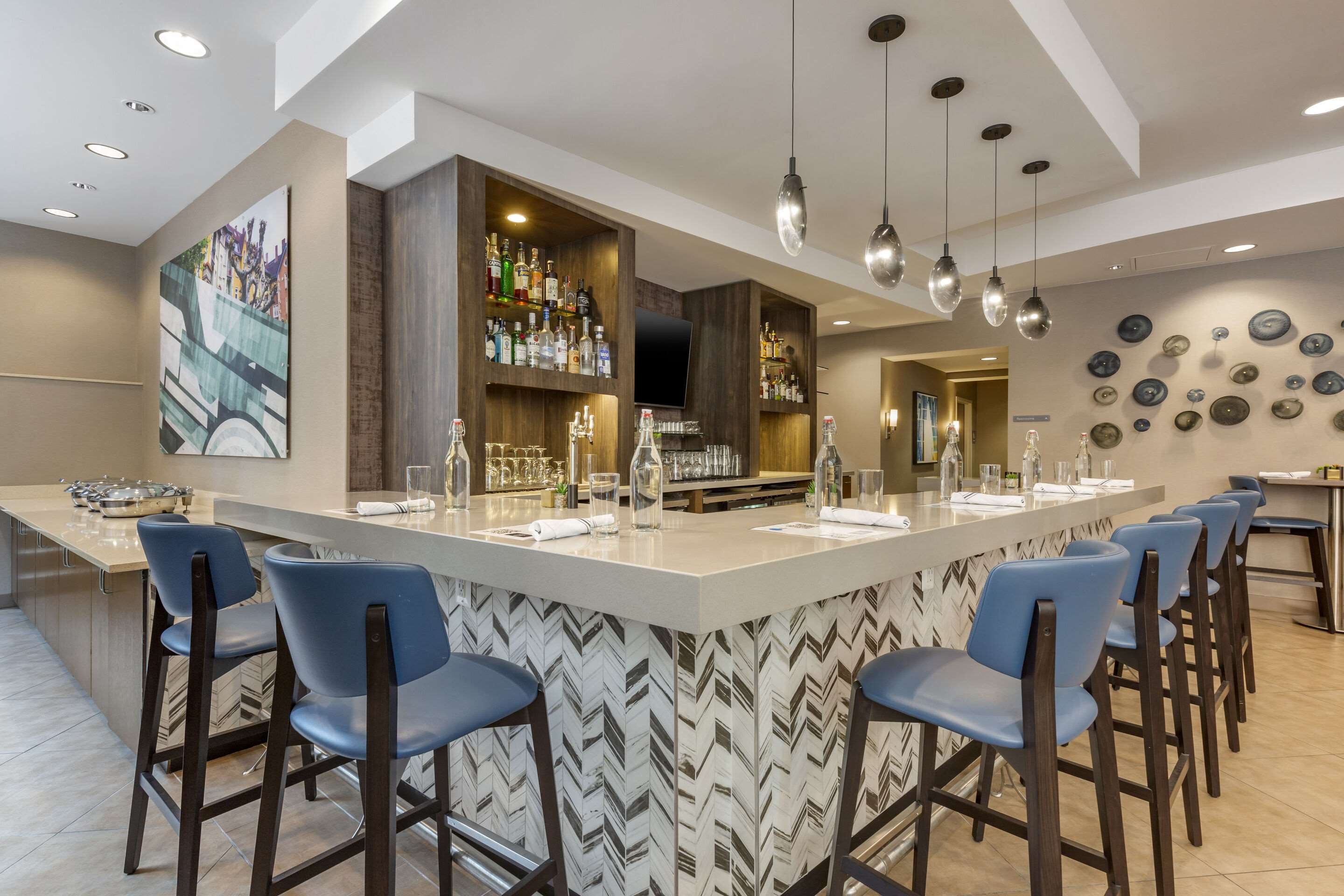 Hotel bar | Cambria Hotel Rockville