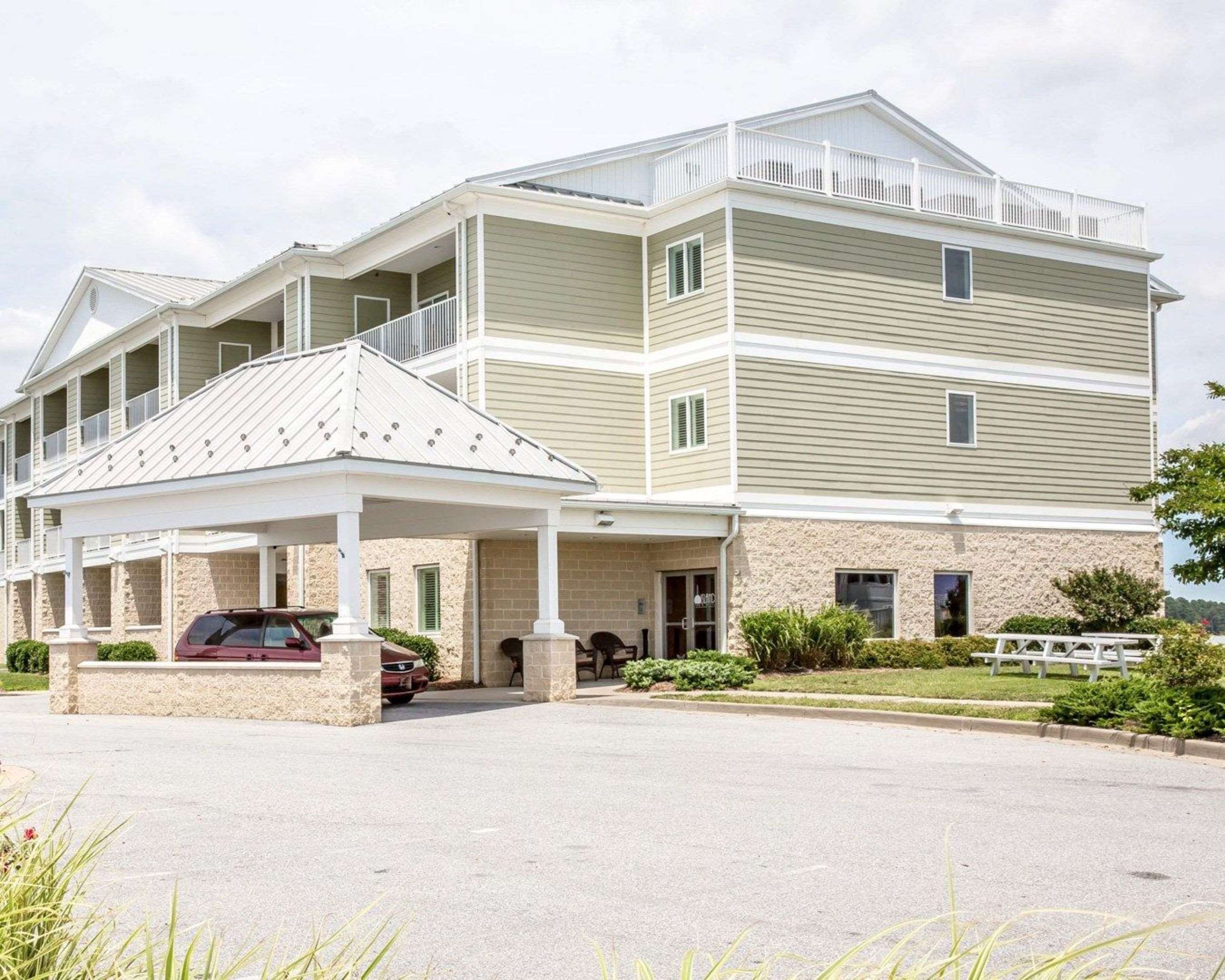 Other | Island Inn & Suites, Ascend Hotel Collection