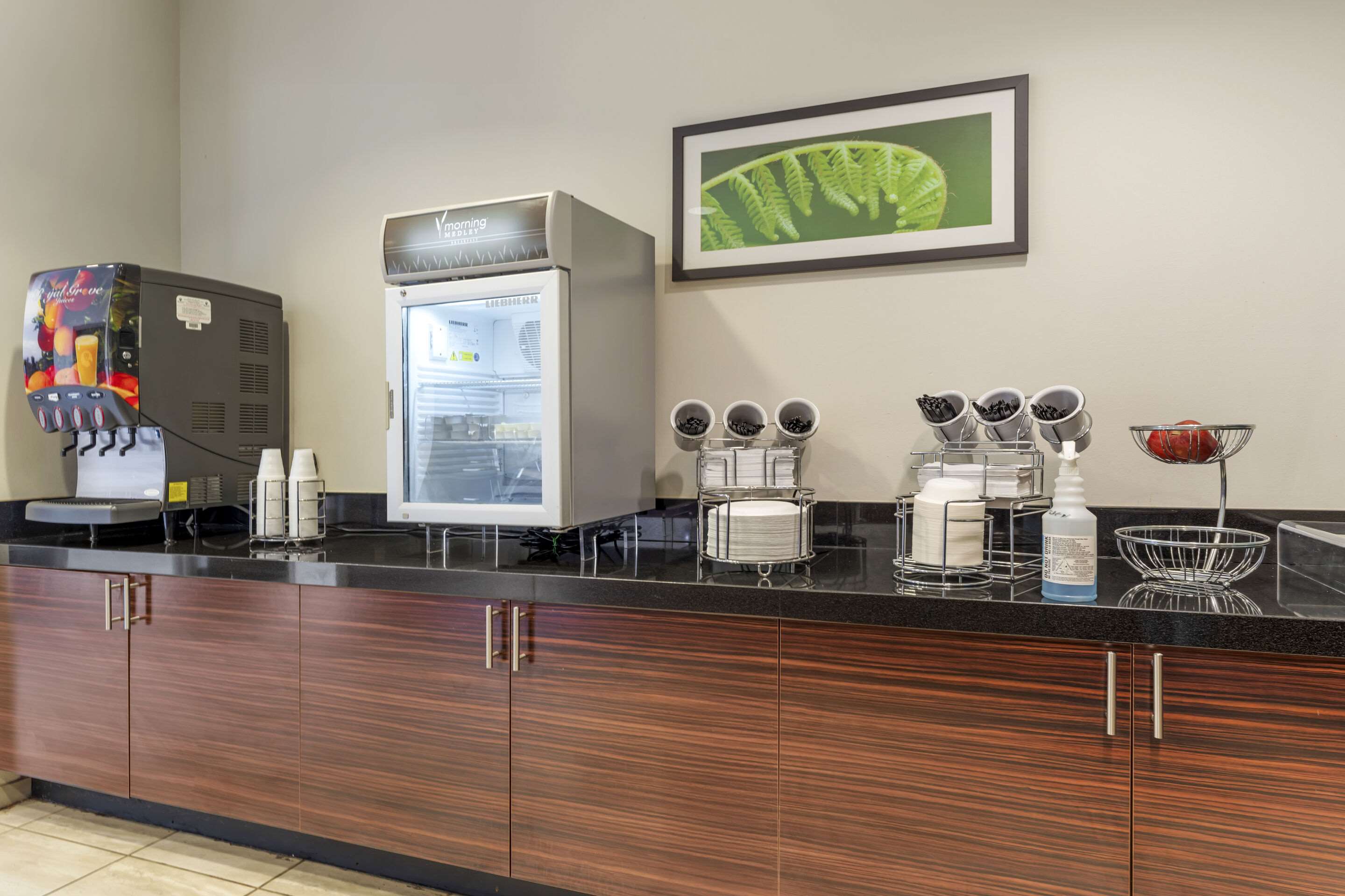 Breakfast area | Sleep Inn & Suites Cumberland - LaVale