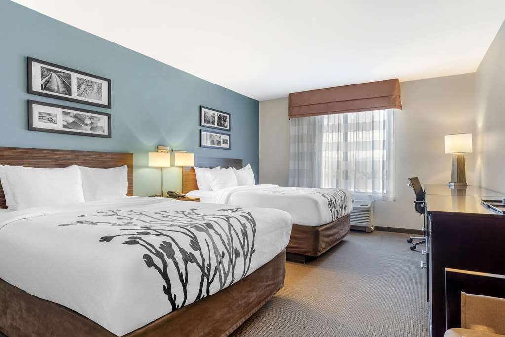 SLEEP INN & SUITES CUMBERLAND-LAVAL-guestroom-Guest Room,On-Site.jpg
