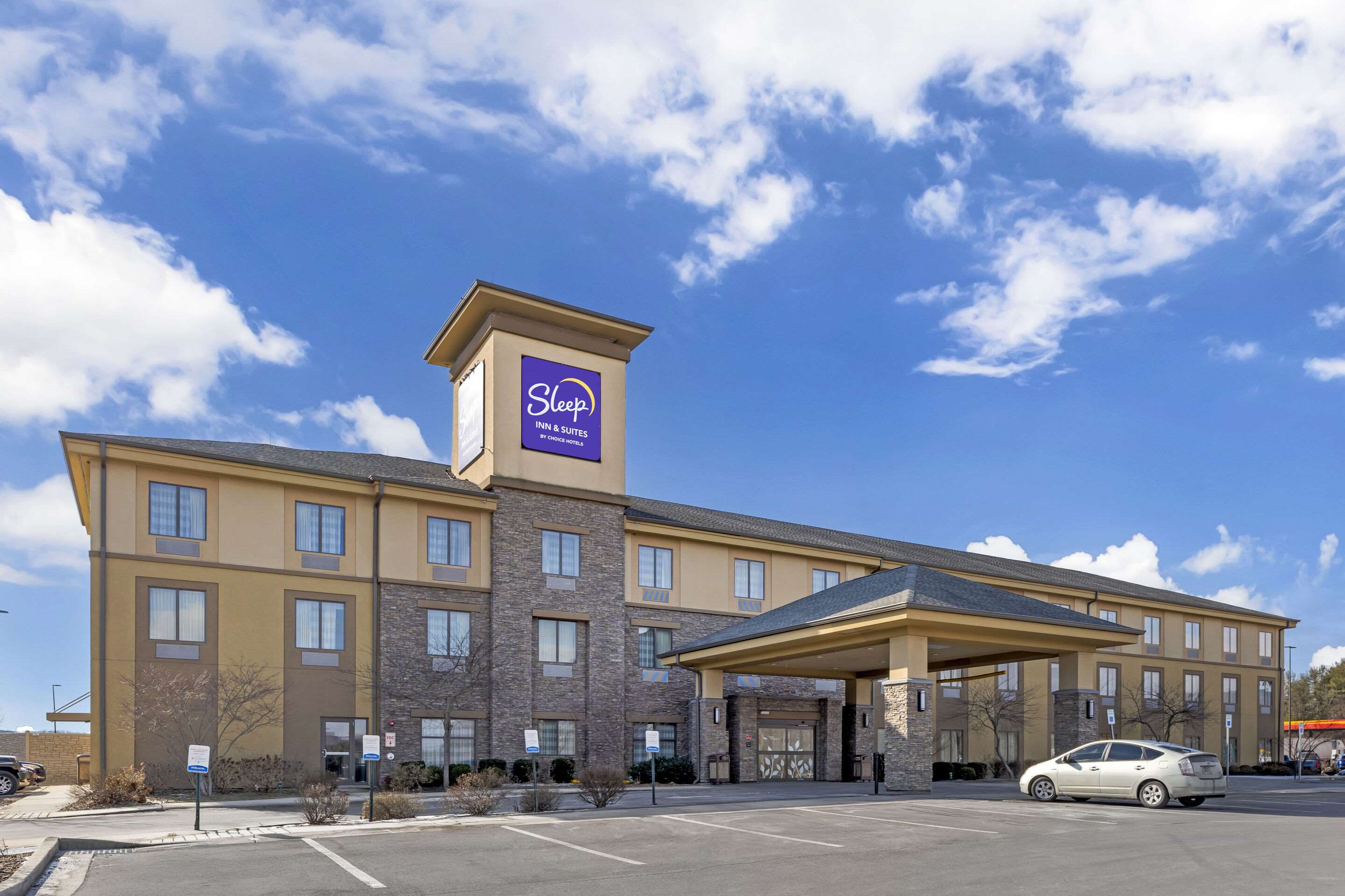 Hotel exterior | Sleep Inn & Suites Cumberland - LaVale