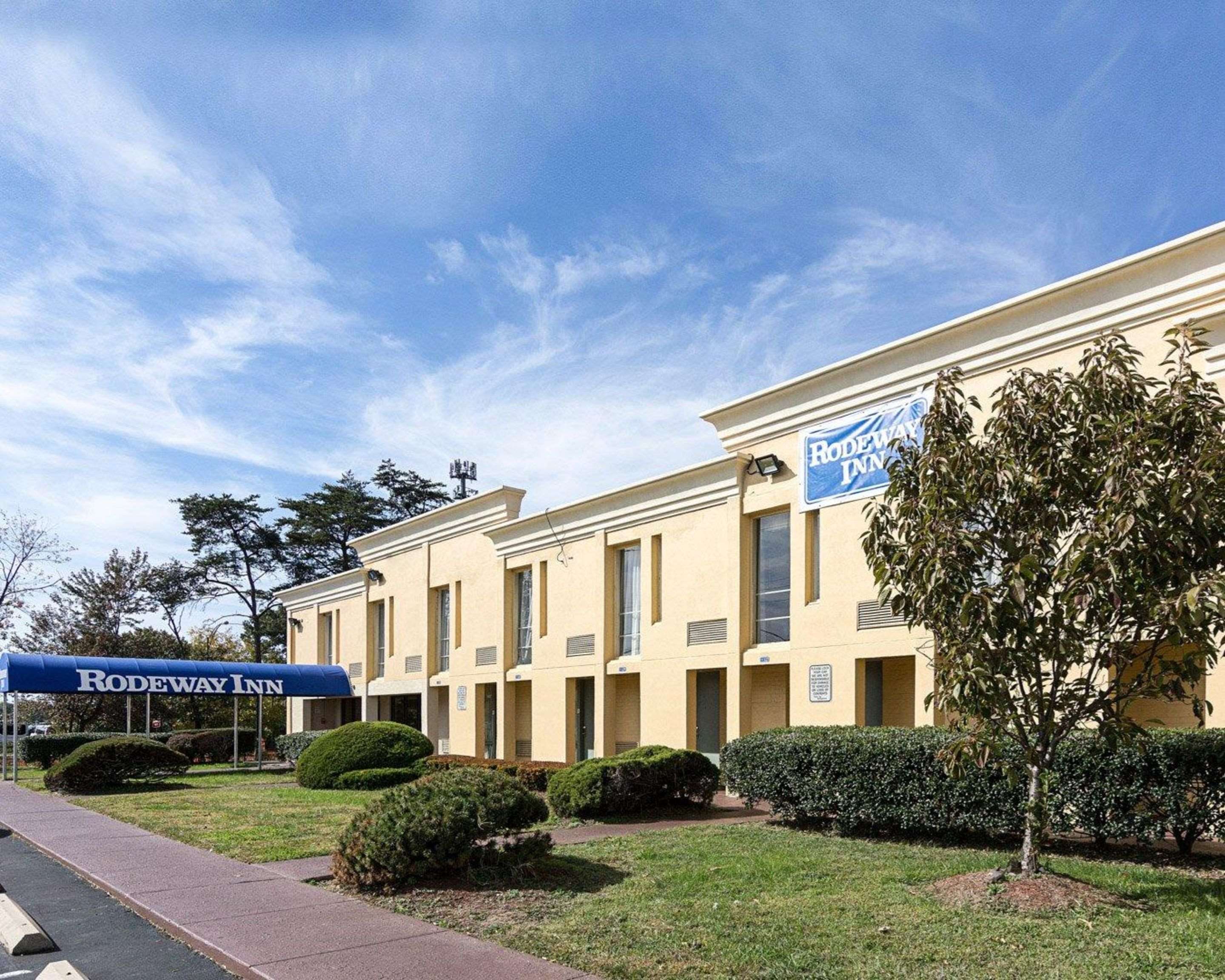 Side view of hotel | Rodeway Inn Joint Base Andrews Area