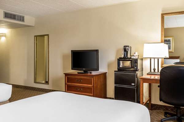  - Clarion Inn Event Center Frederick - I-270, Exit 31