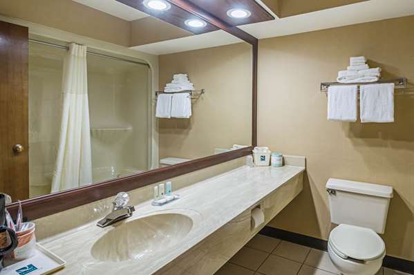  - Quality Inn & Suites Frostburg