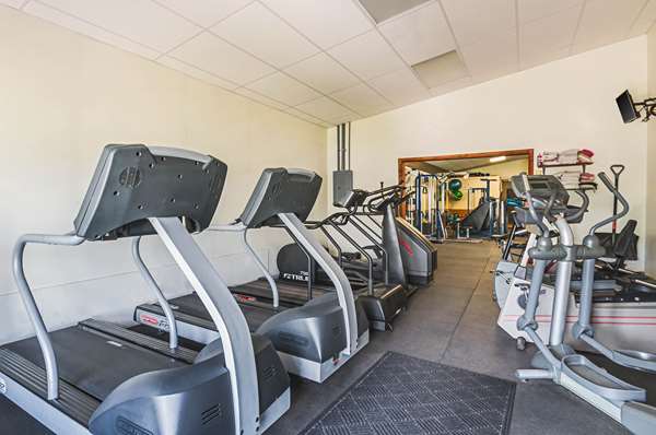 Fitness/ Exercise Room - Quality Inn & Suites Frostburg
