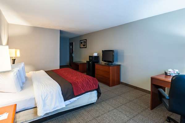  - Quality Inn Beacon Marina Solomons