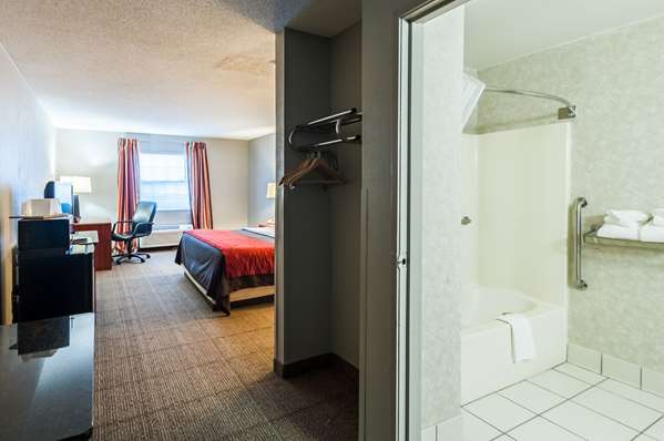  - Quality Inn Beacon Marina Solomons