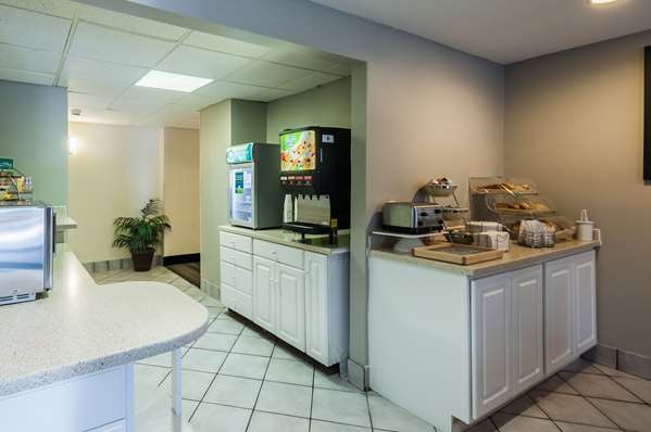Amenities - Quality Inn Beacon Marina Solomons