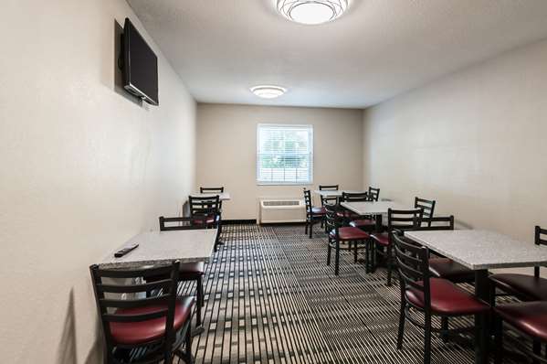 Amenities - Quality Inn Beacon Marina Solomons