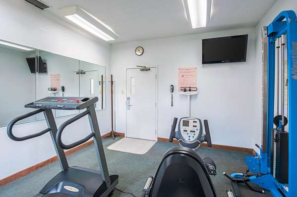 Fitness/ Exercise Room - Quality Inn Salisbury