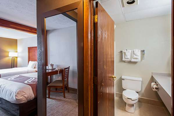  - Quality Inn Salisbury