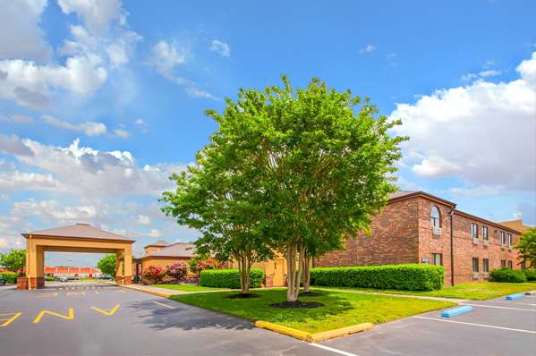 Exterior view - Quality Inn Salisbury