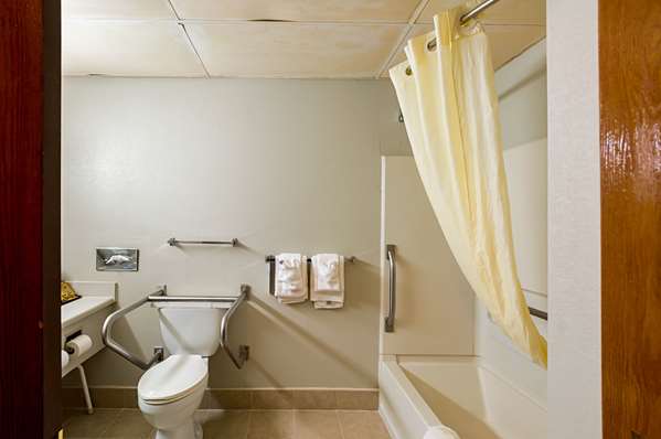  - Quality Inn Salisbury