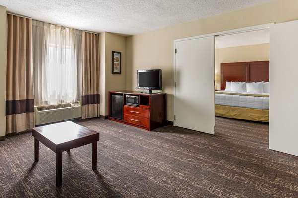 Suite - Comfort Inn Beltsville - I-95, Exit 29