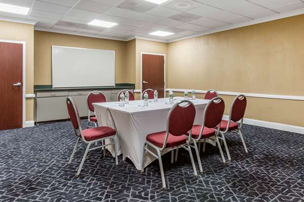  - Comfort Inn Beltsville - I-95, Exit 29