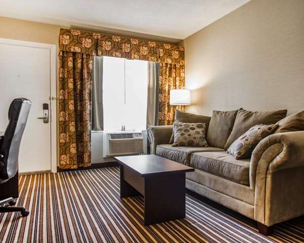 Suite - Quality Inn & Suites South Portland - I-295, Exit 1