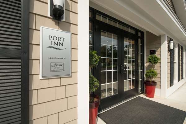 Exterior view - Port Inn Kennebunk