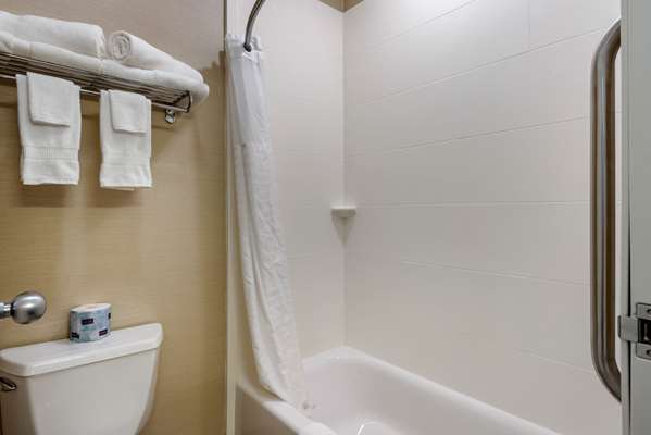  - Comfort Inn Ellsworth