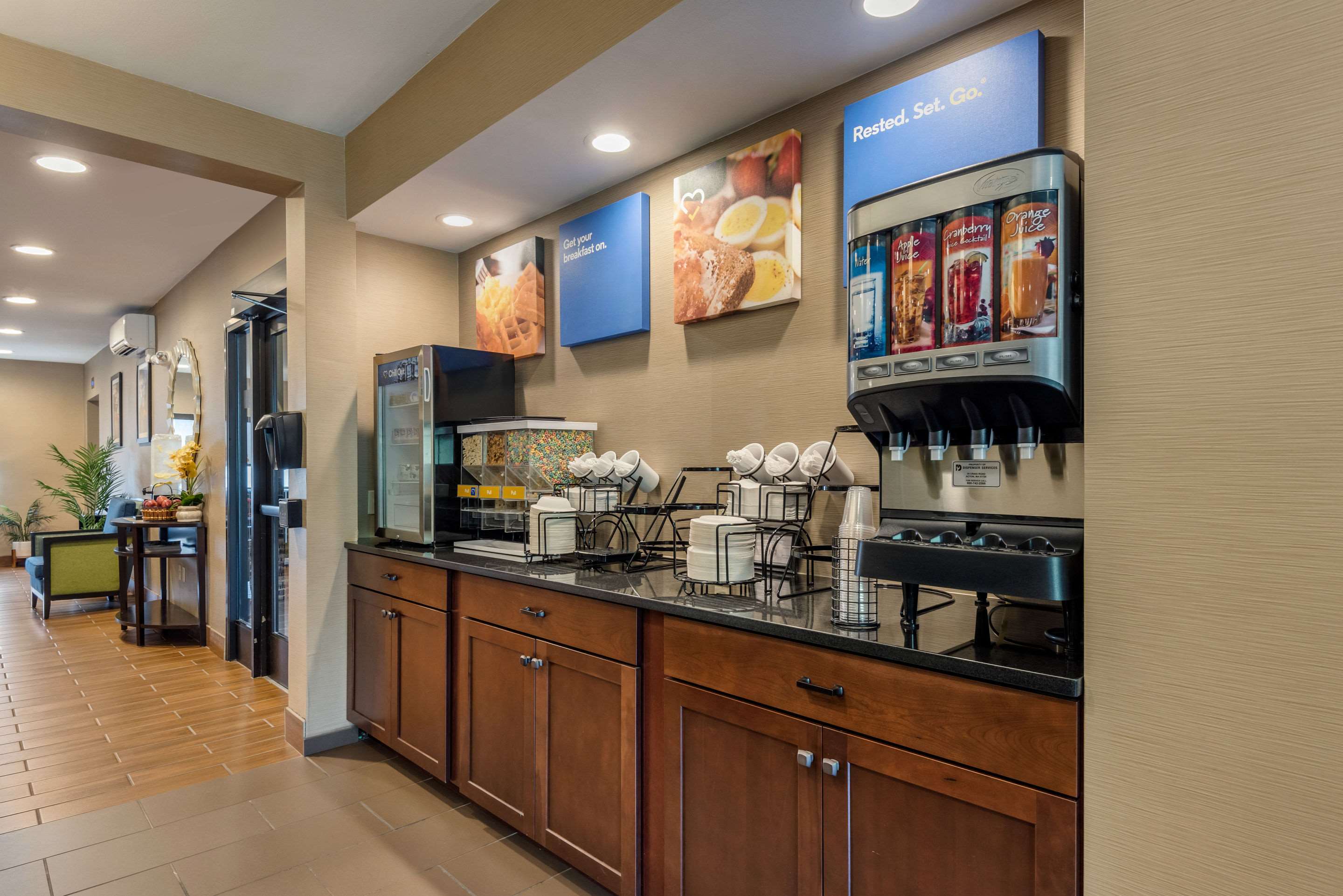 Breakfast area