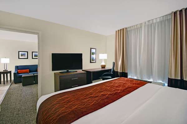 Suite - Comfort Inn & Suites Wilton