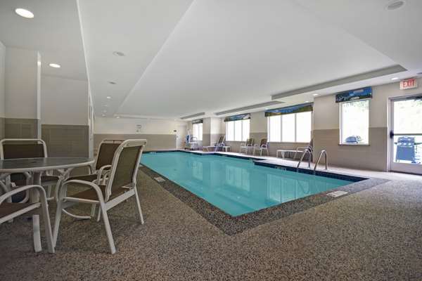 Pool - Comfort Inn & Suites Wilton