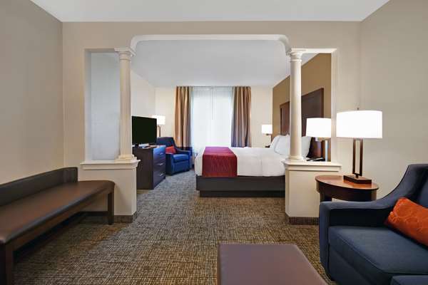 Suite - Comfort Inn & Suites Wilton