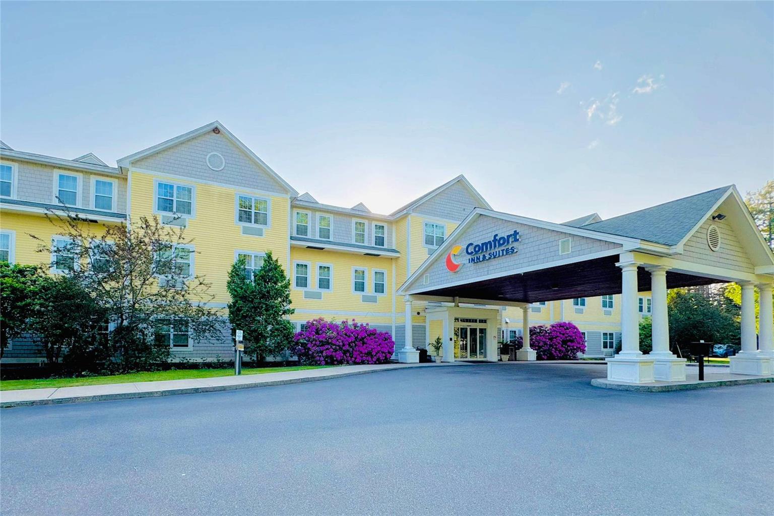 Comfort Inn & Suites Scarborough