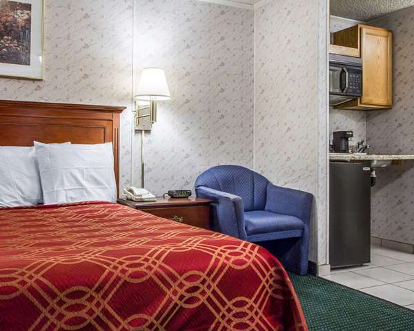  - Rodeway Inn & Suites Brunswick