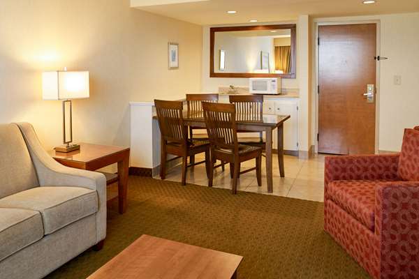 Suite - Clarion Hotel Portland