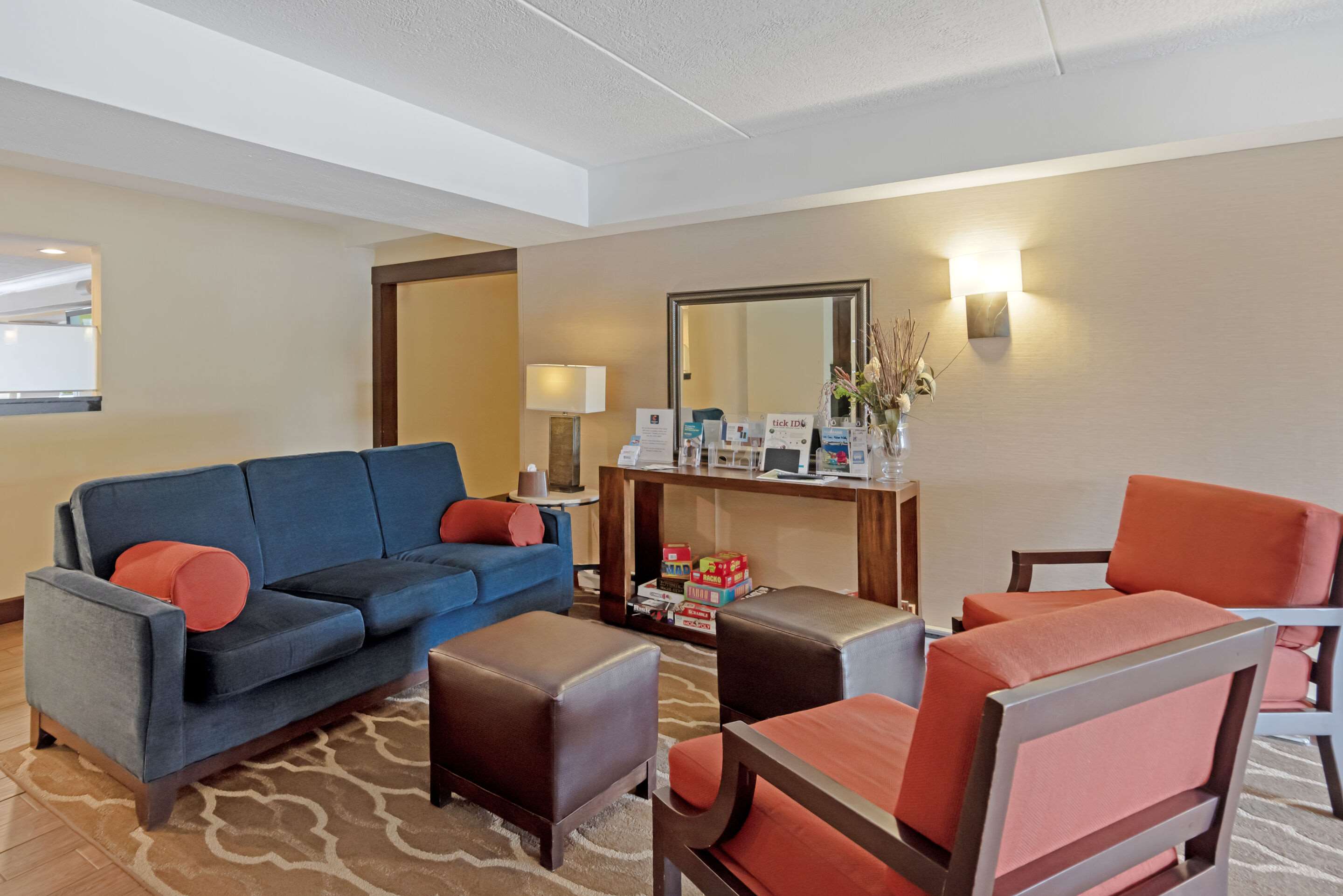 Hotel lobby | Comfort Inn