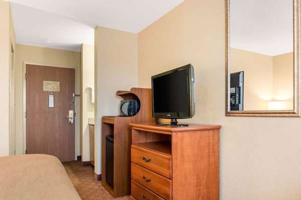  - Quality Inn Bangor - I-95, Exit 187