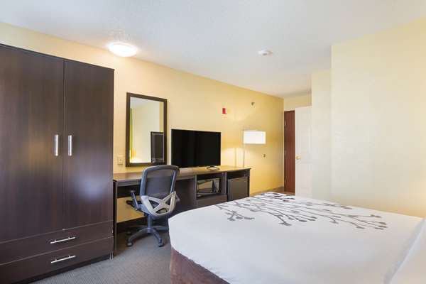  - Sleep Inn & Suites Grand Rapids